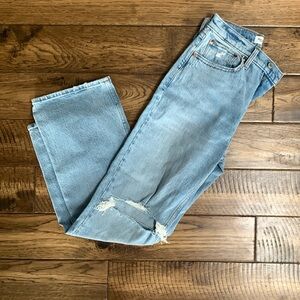 Abercrombie & Fitch Women’s 
90s Relaxed Jean High Rise Size 26/2S